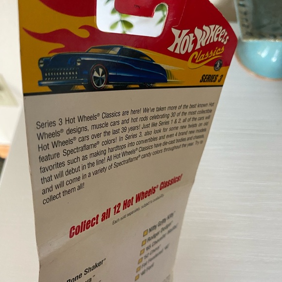 Hot Wheels 3-PACK Classics Series 3 '69 Camaro Rodger Dodger '40 Ford 1731 - Picture 6 of 8